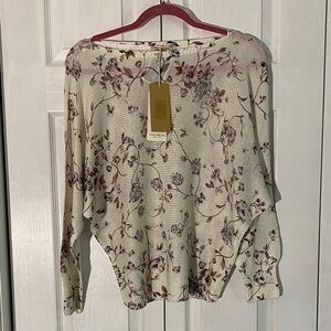 Chic Made In Italy Floral Women's Sweater in Cream and Purple